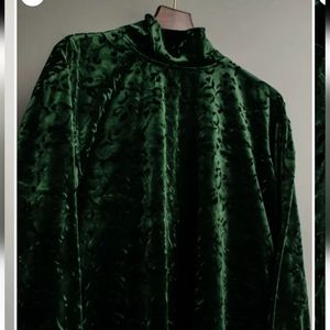 Vintage Bolo Spirit Turtle neck Size S